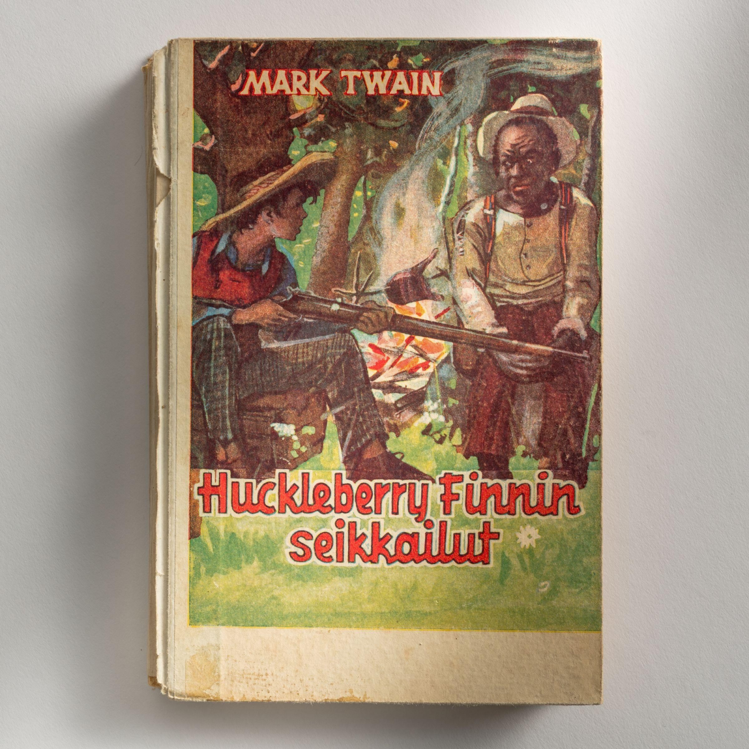 S3432 191 Huckleberry Finnin seikkailut -kirja