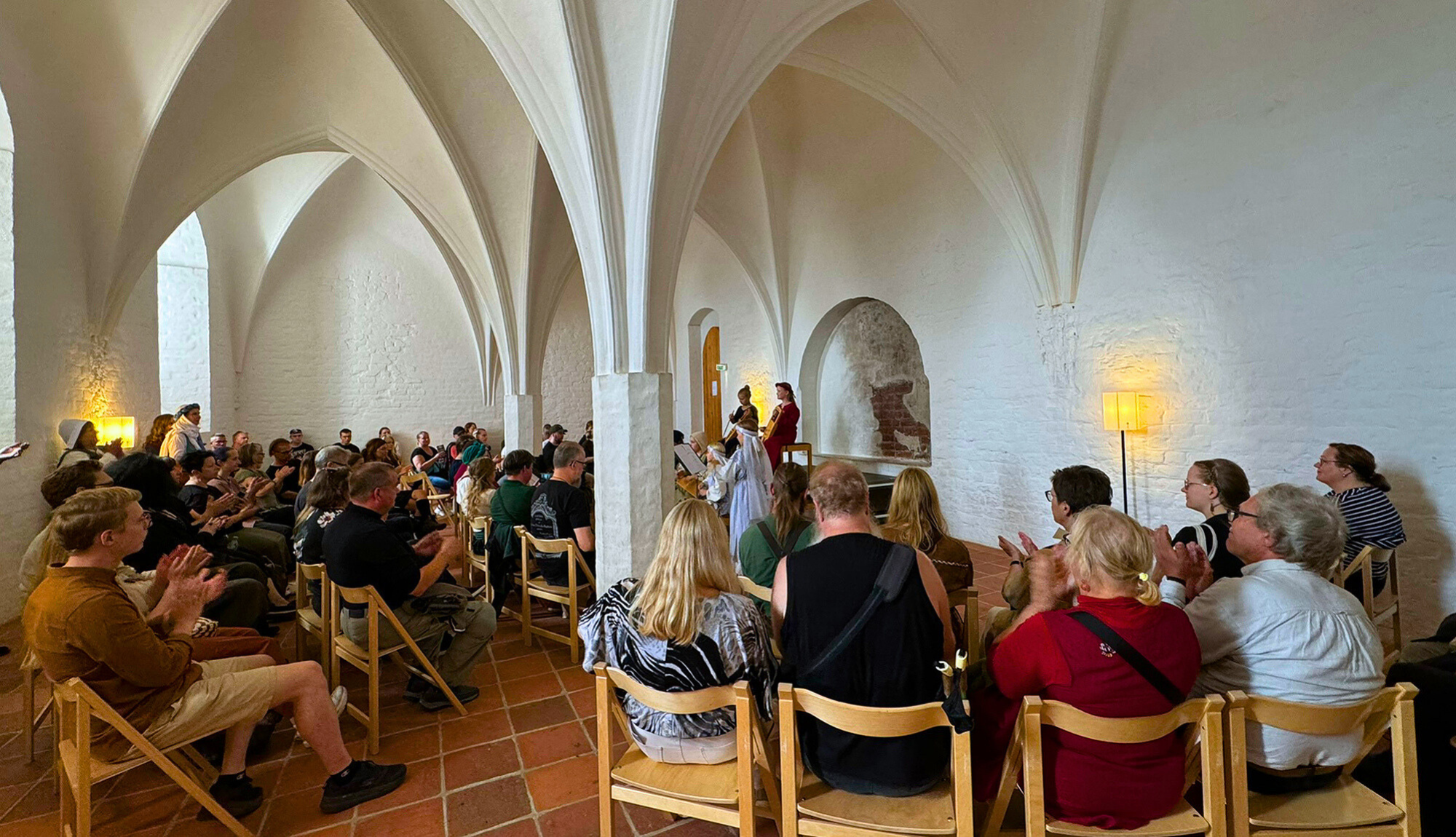 Kopio mallista Nimeton 2000 x 1000 px 2000 x 1150 px